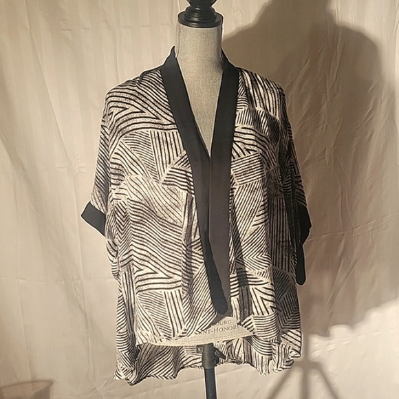 Silence + Noise Woman's Black & Beige Open Front Kimono Sleeve, Top, M - Picture 1 of 7